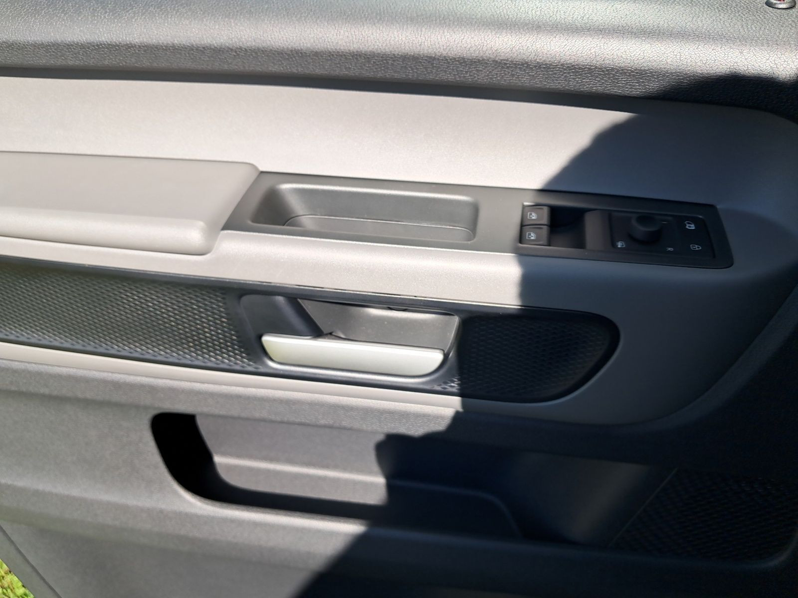 Volkswagen - ID. Buzz Cargo_16