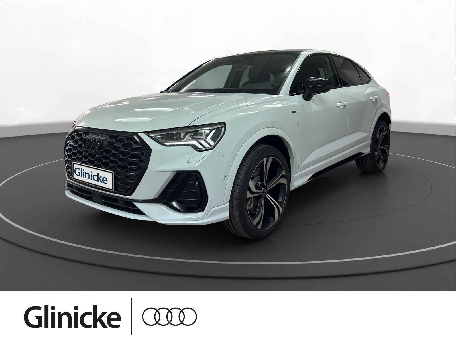 Q3 Sportback 40 TFSI qu. AHK Pano Matrix LM 20" Navi