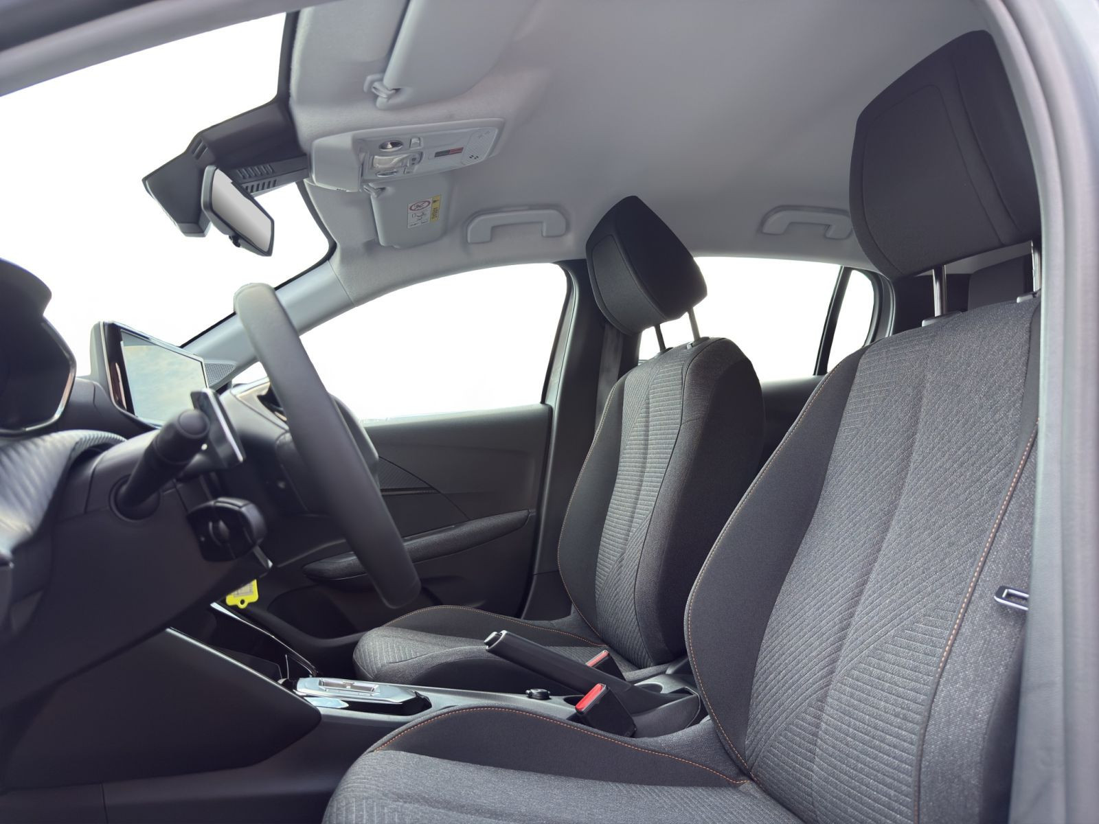 Peugeot - 208_11