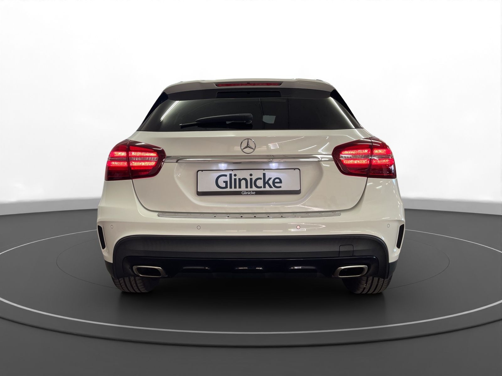 Mercedes-Benz - GLA 200_3