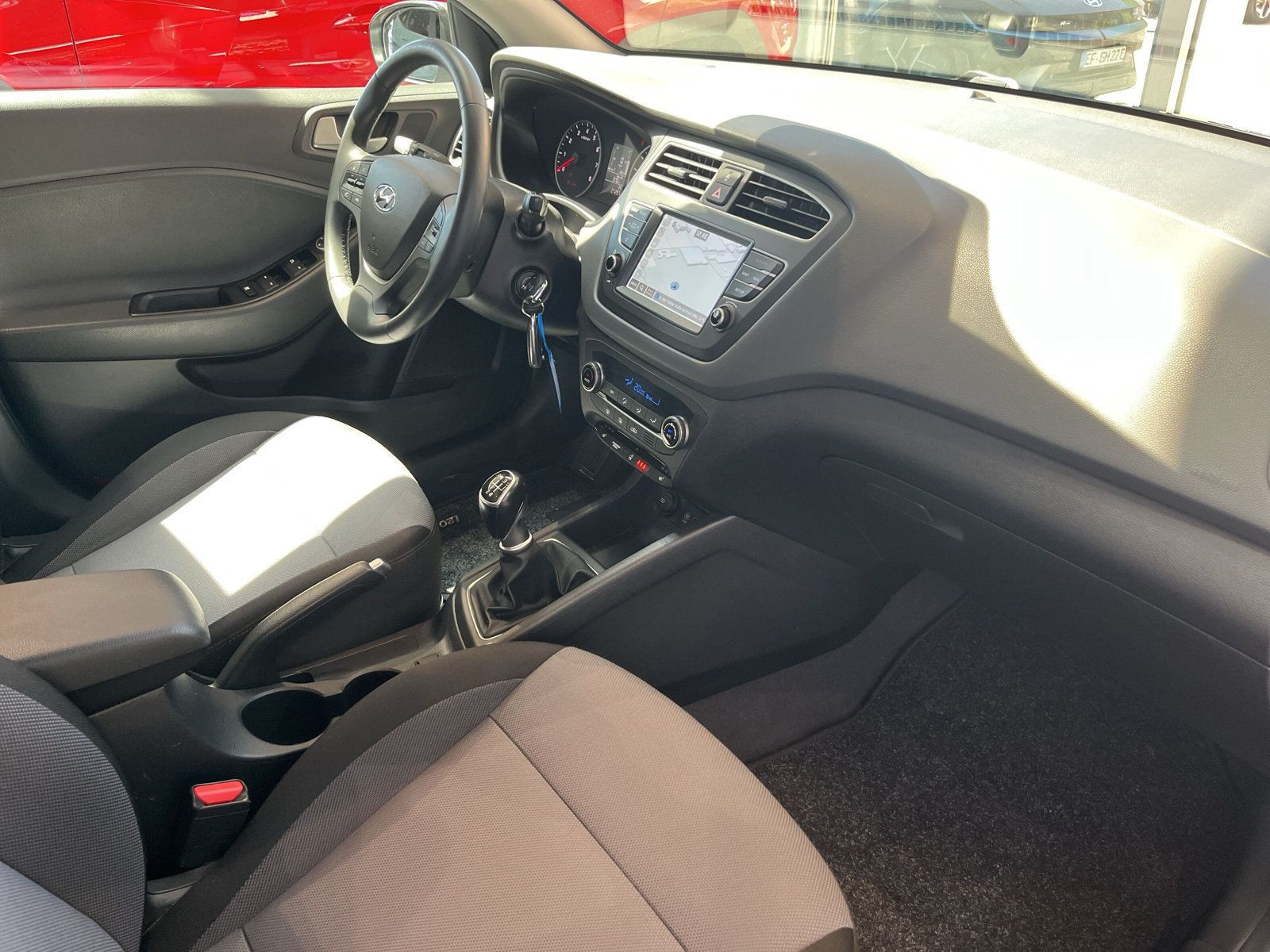 Hyundai - i20_6