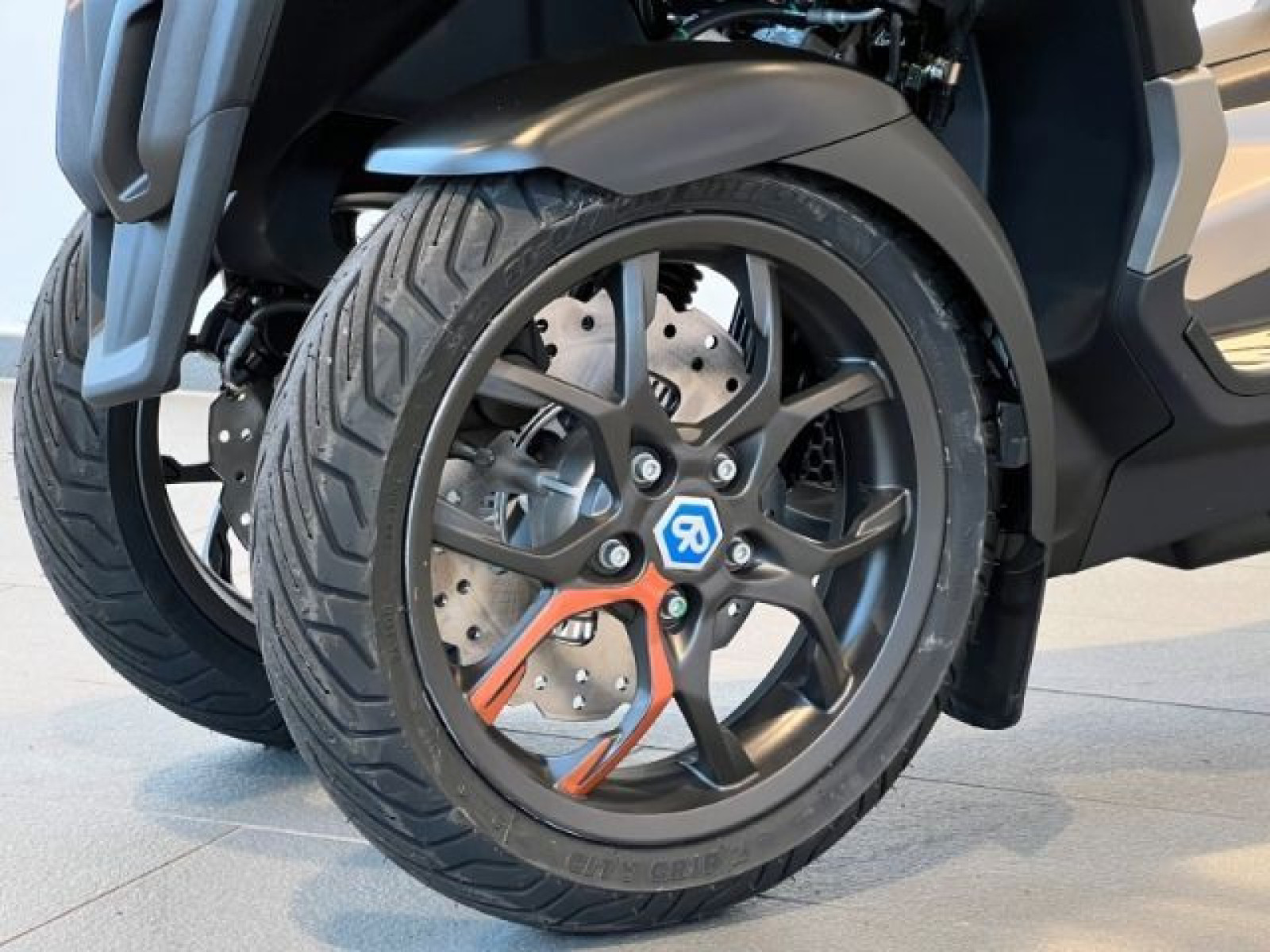 Piaggio - MP3_4