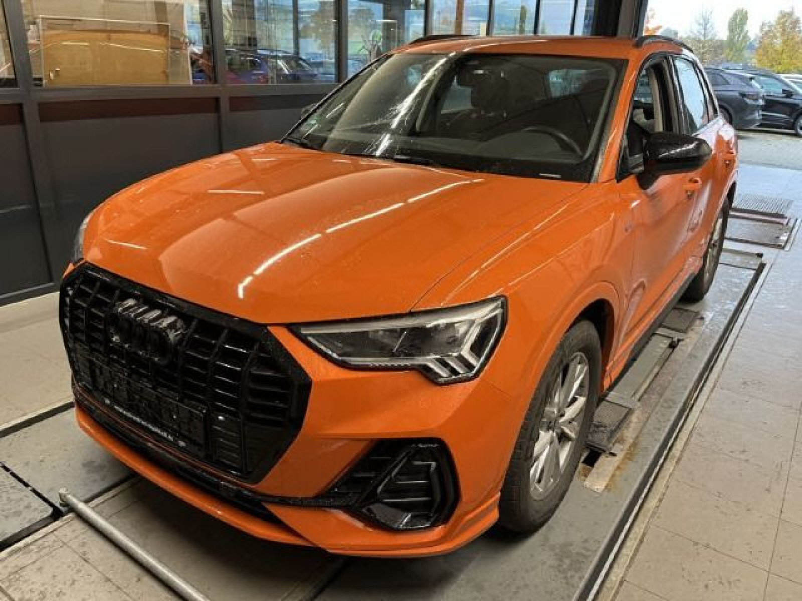 Audi - Q3_4 Audi - Q3_4