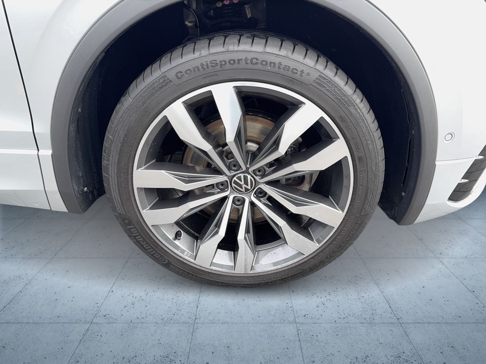 Volkswagen - Tiguan_9