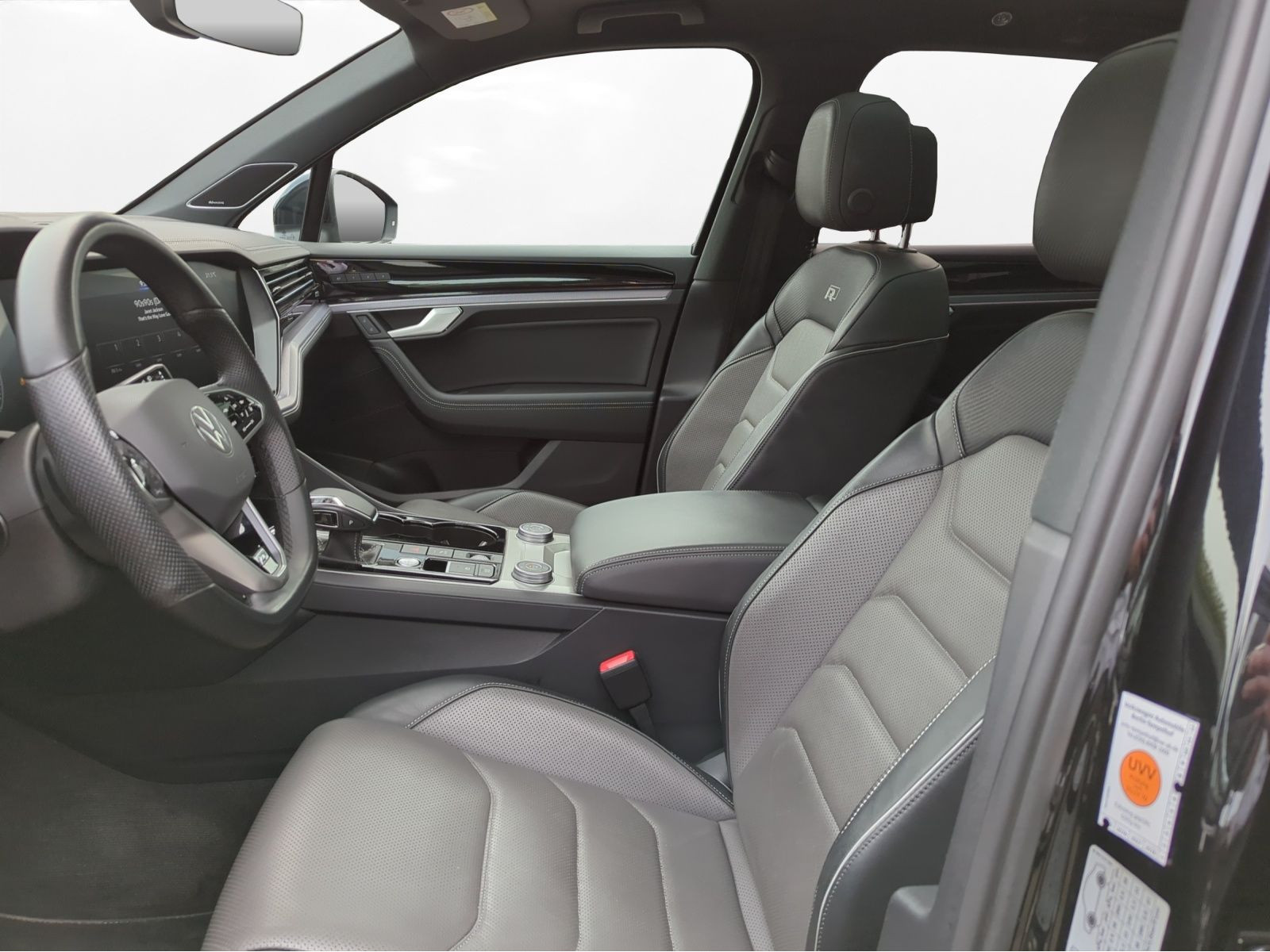 Volkswagen - Touareg_4