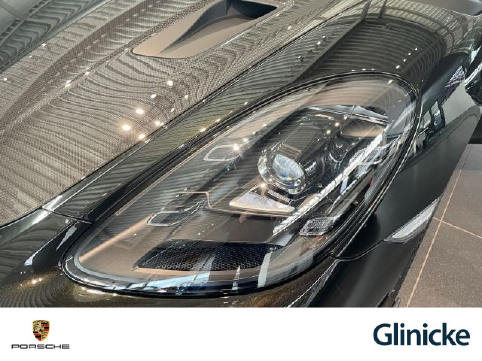 Porsche - 718 Spyder_12