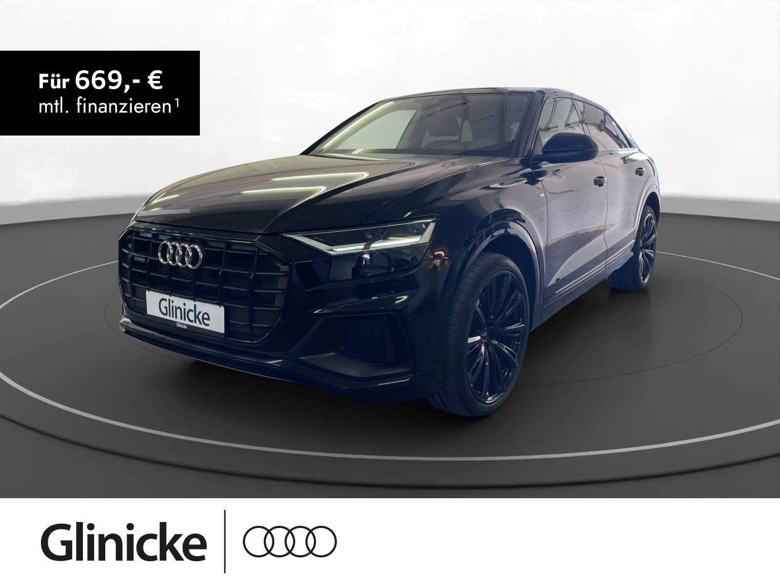 Audi - Q8_1
