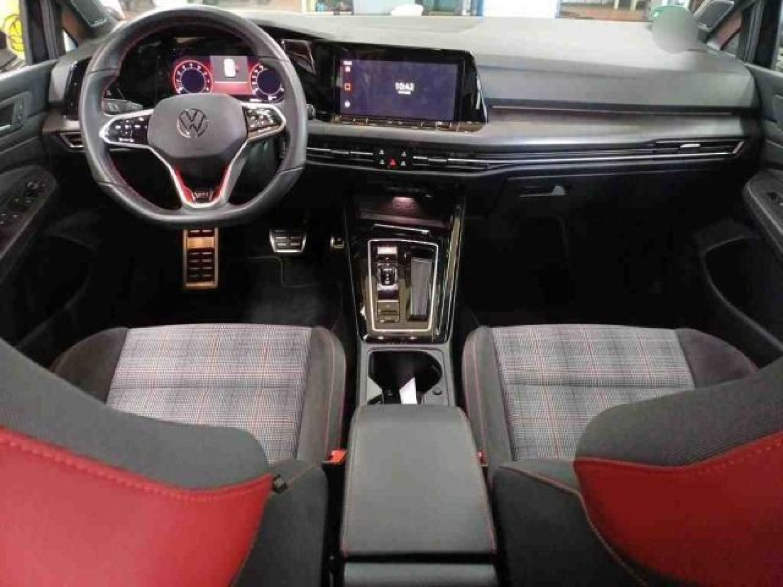 Volkswagen - Golf GTI_7