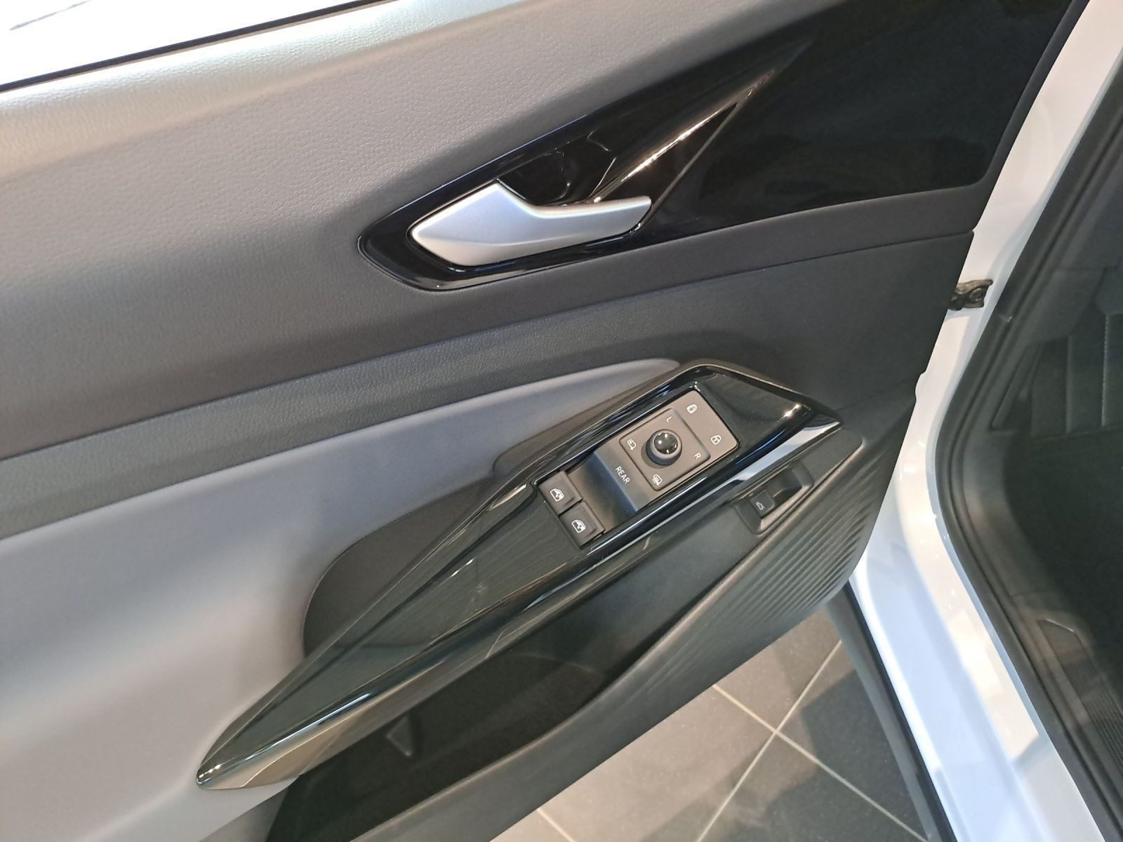 Volkswagen - ID.4_18