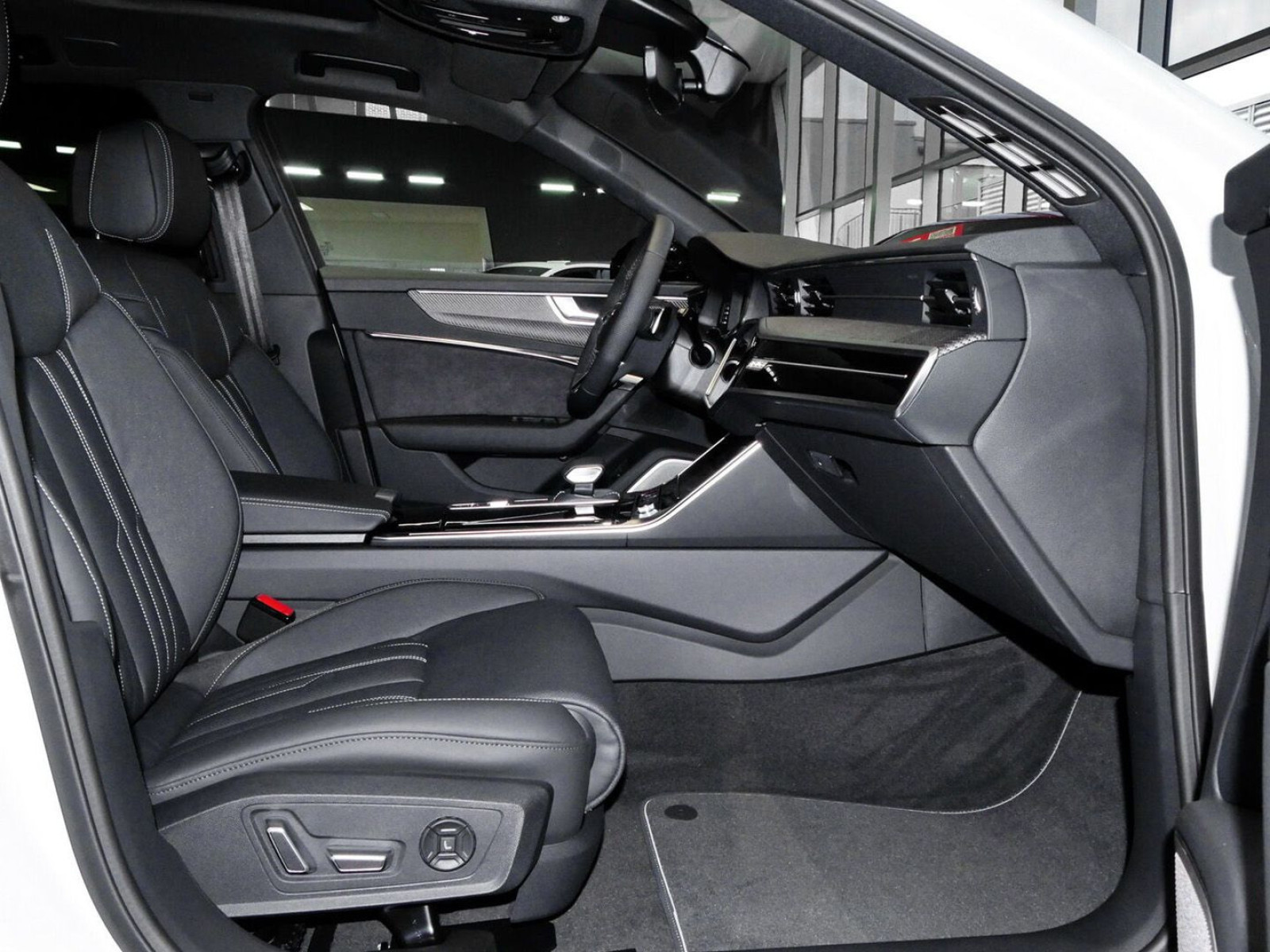 Audi - S6_5