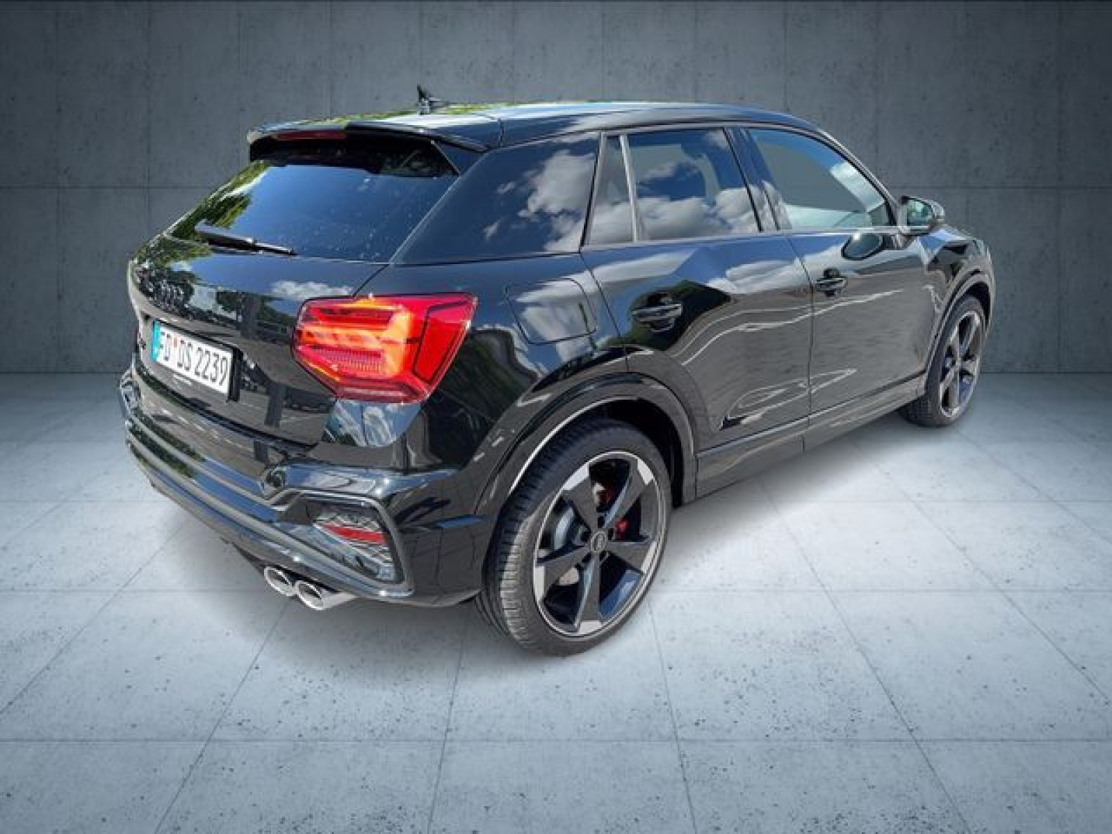 Audi - SQ2_8