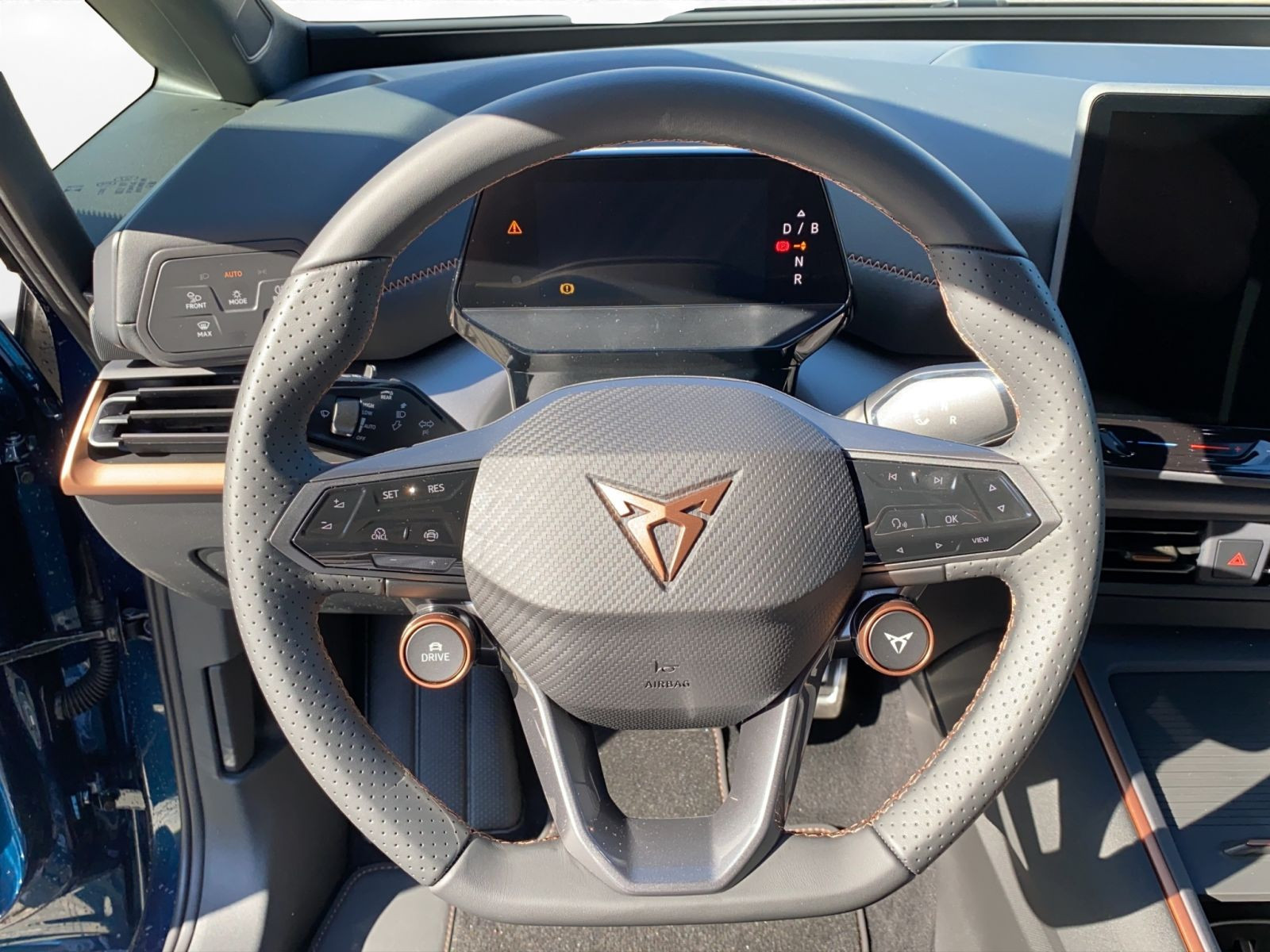 Cupra - Born_12