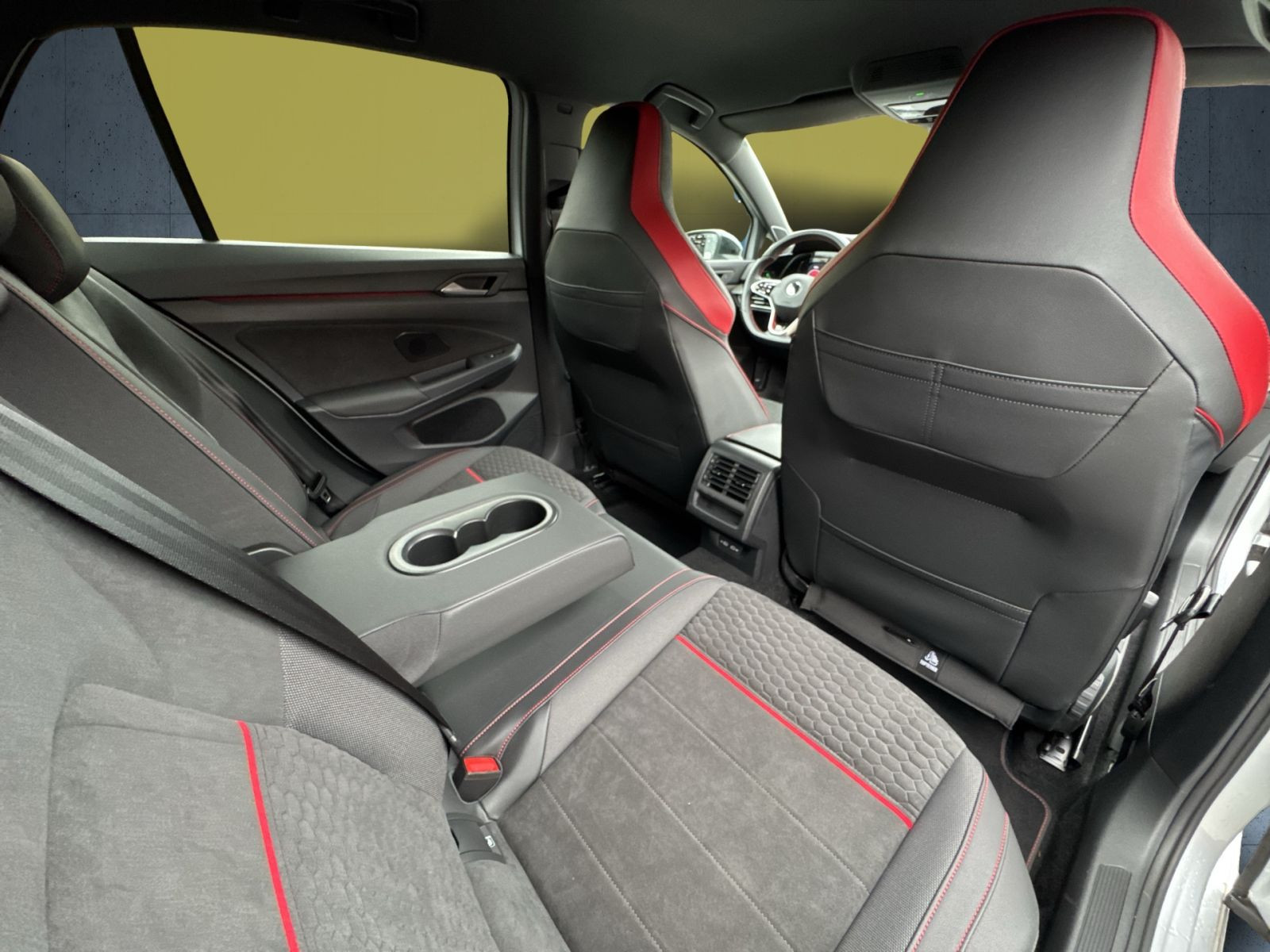 Volkswagen - Golf GTI_19