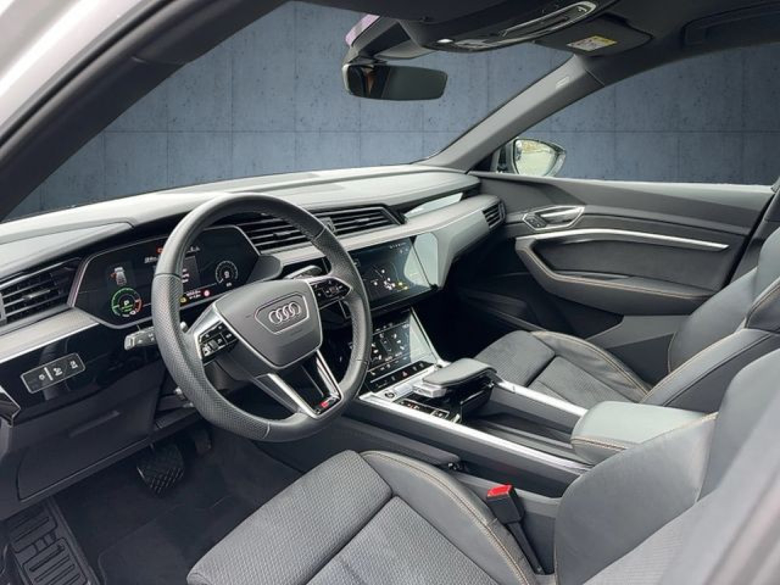 Audi - e-tron Sportback_11
