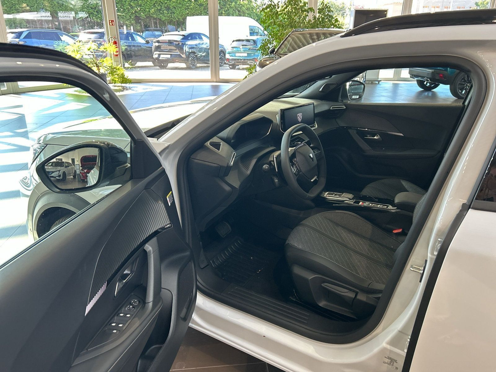 Peugeot - 2008_7