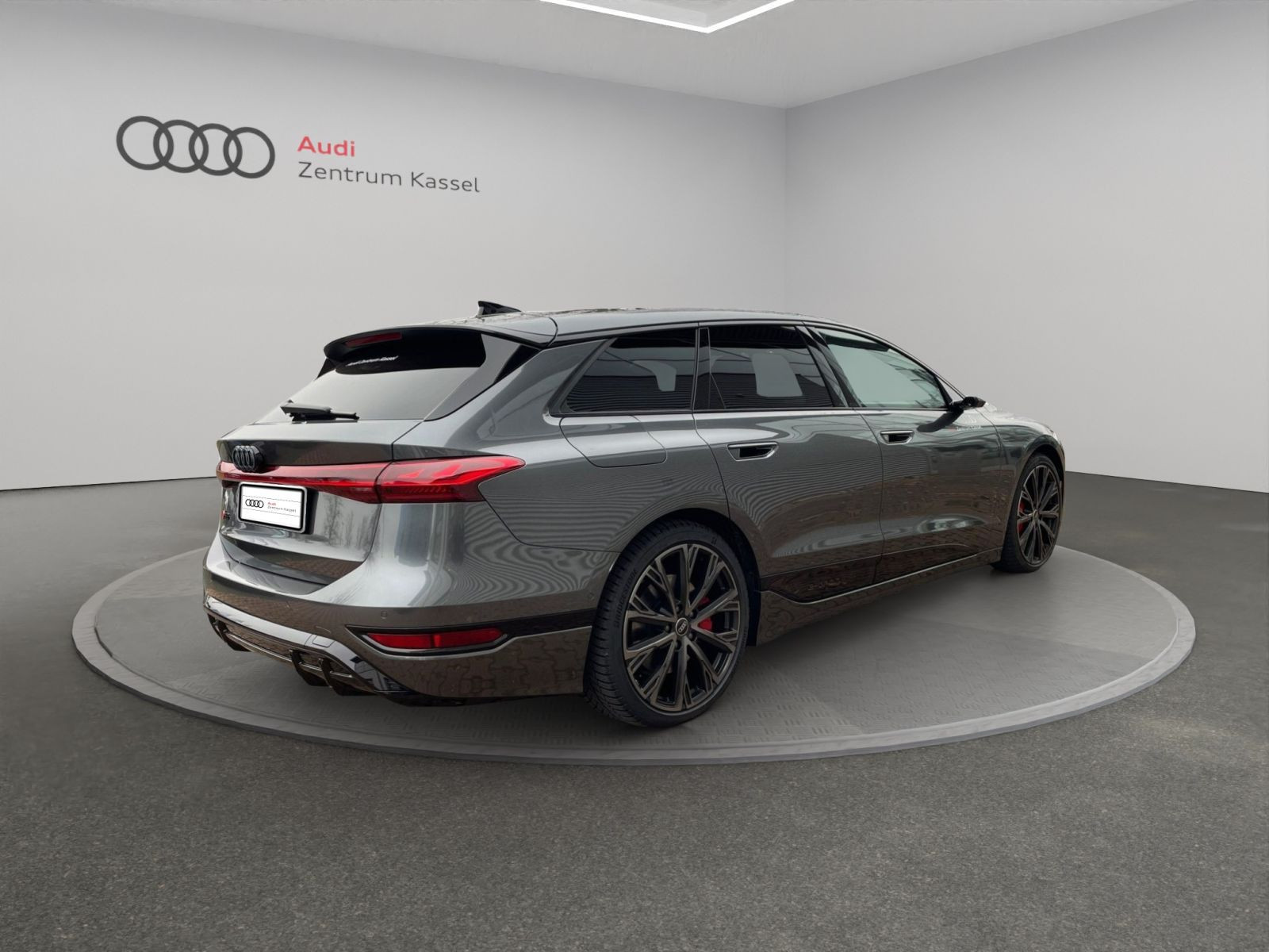 Audi - S6 Avant_4
