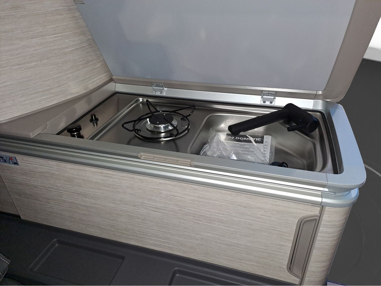 Volkswagen - California_18