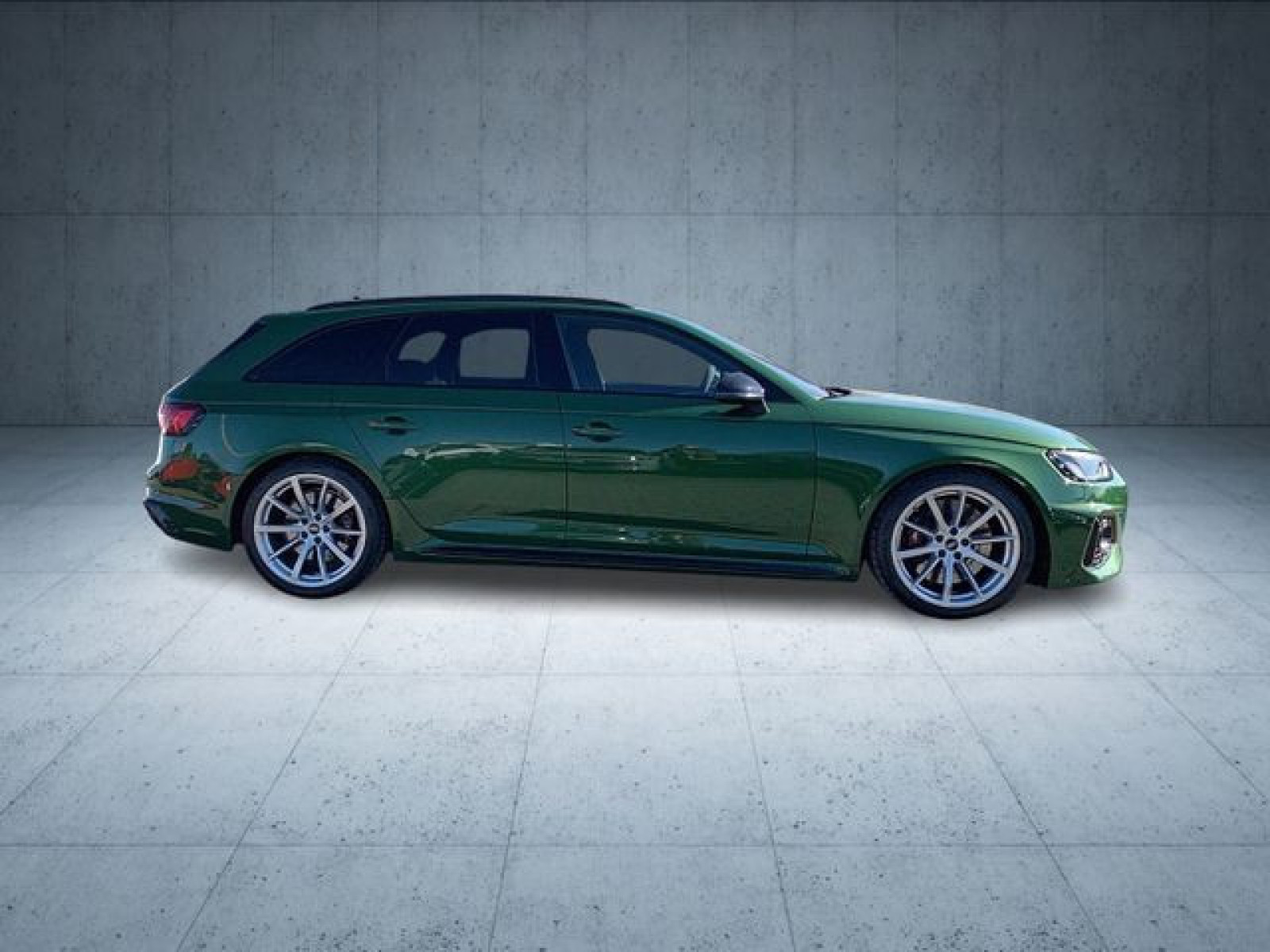 Audi - RS 4 Avant_8