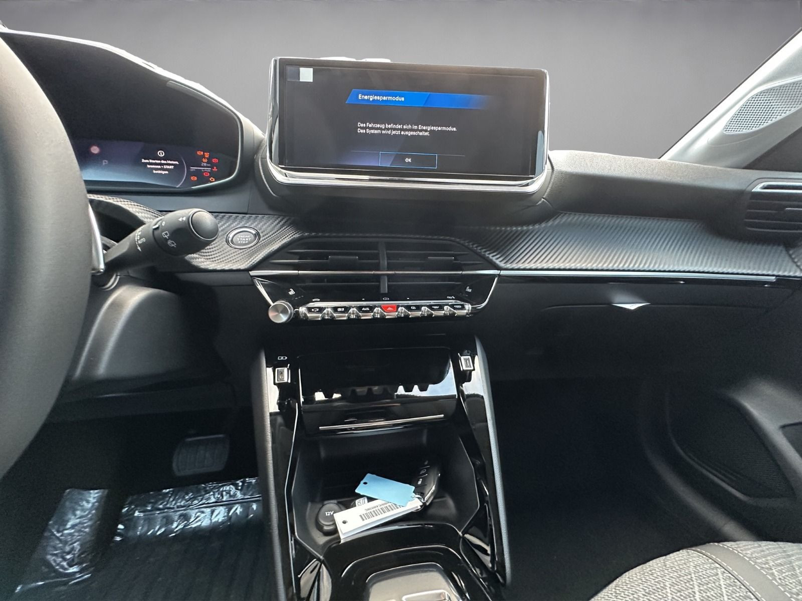 Peugeot - 208_14