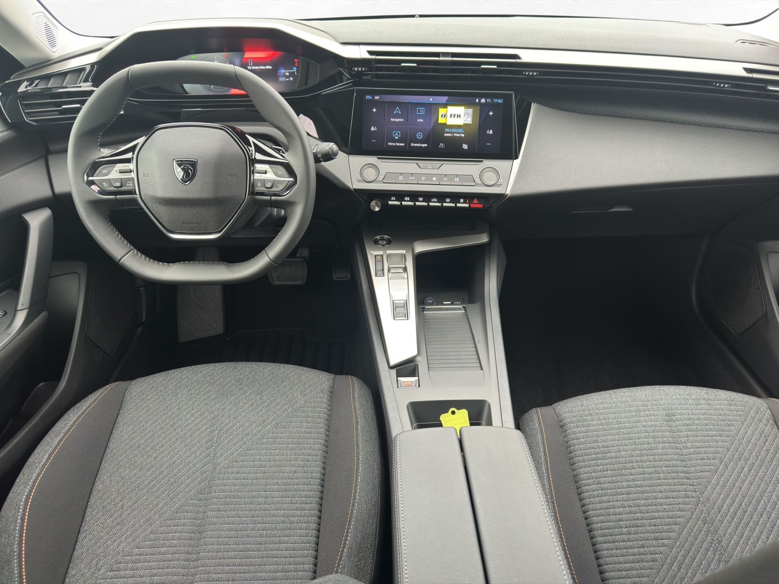 Peugeot - 308_10