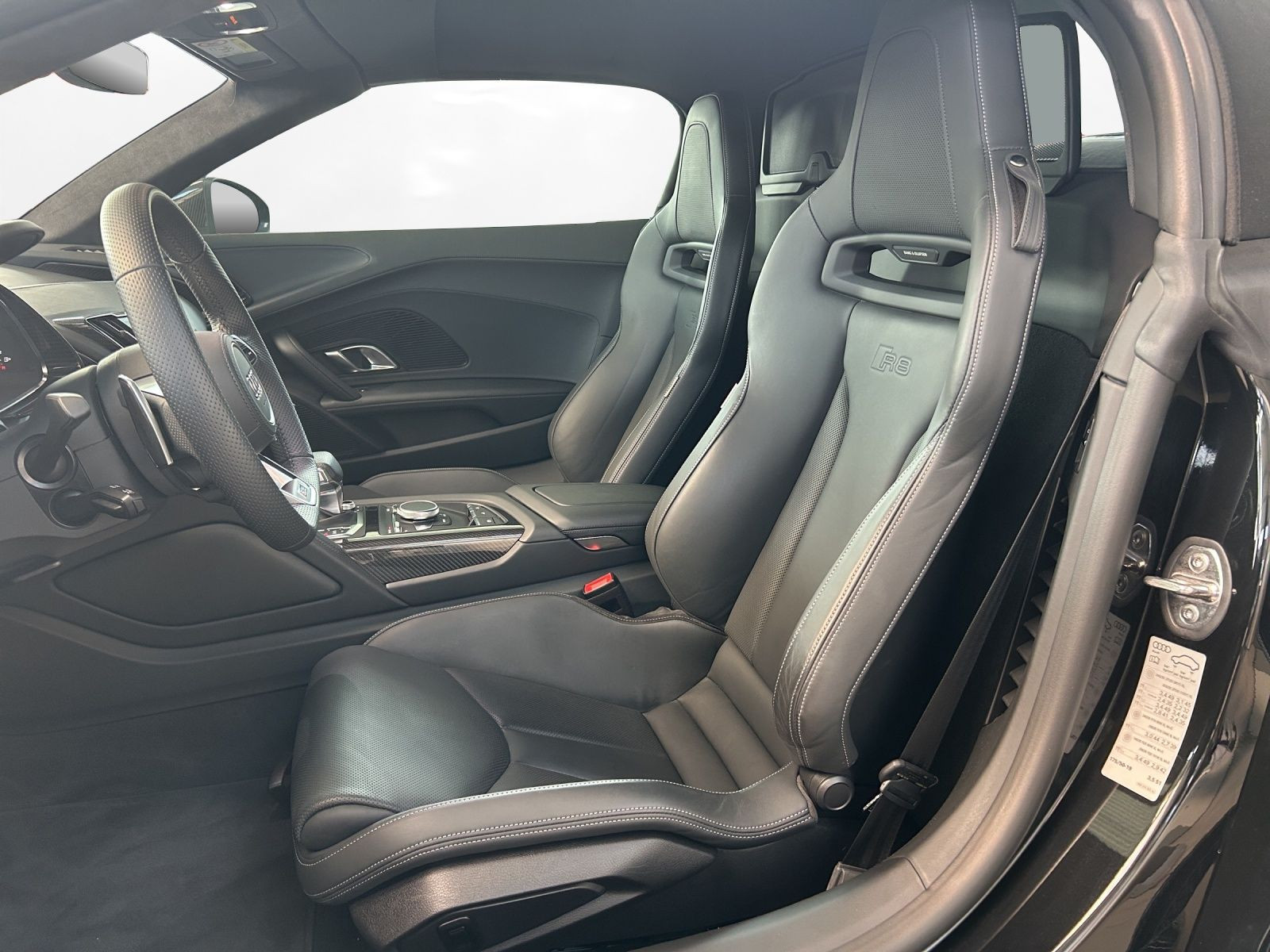 Audi - R8 Spyder_17