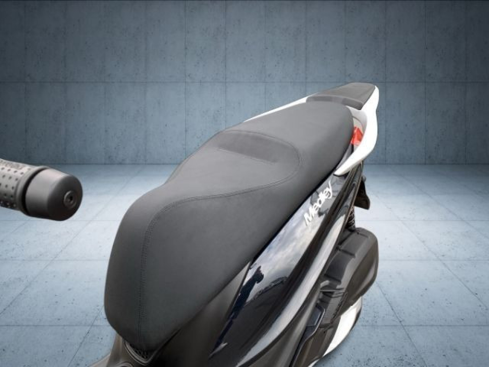 Piaggio - _12