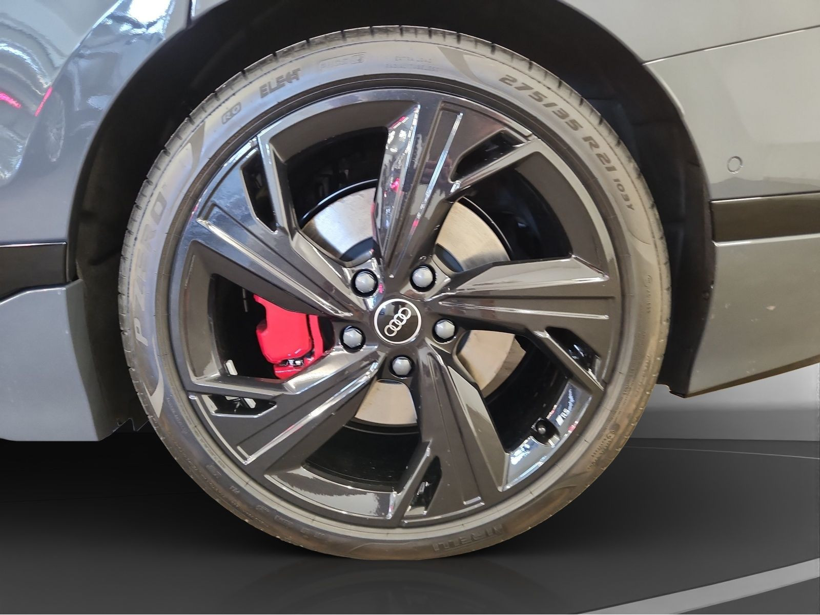 Audi - A6 Sportback e-tron_8