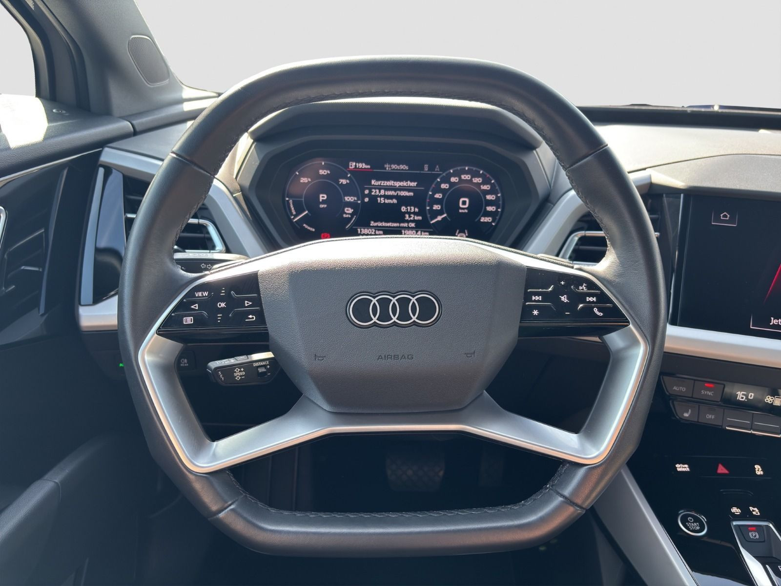 Audi - Q4 Sportback e-tron_9
