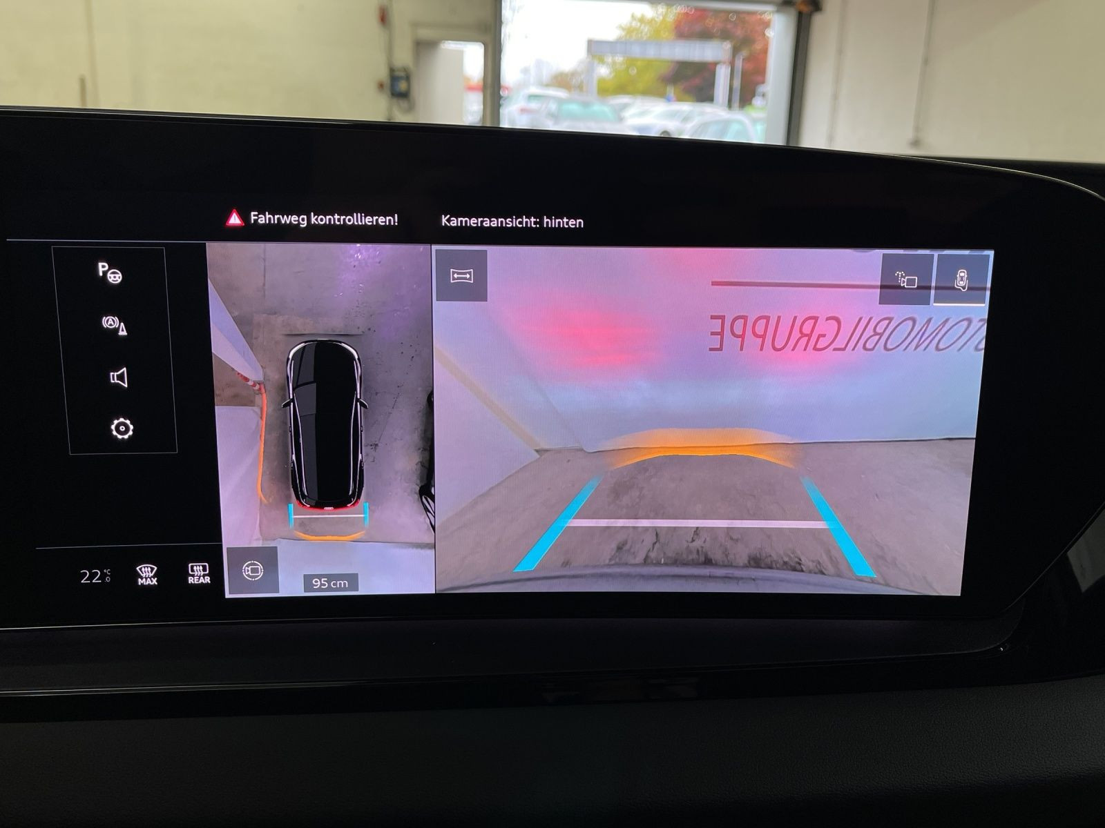 Audi - Q6 SUV e-tron_25
