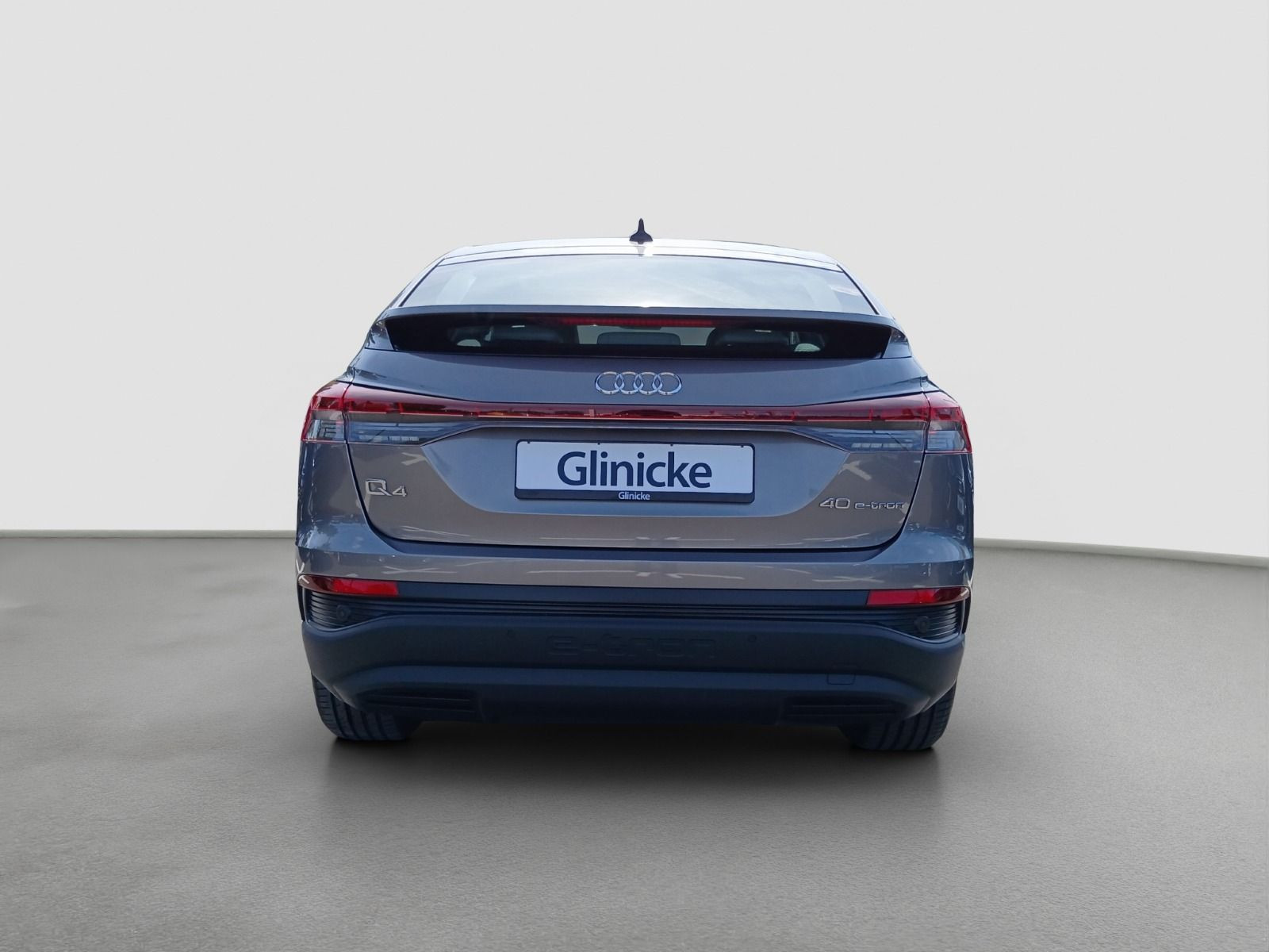 Audi - Q4 Sportback e-tron_5