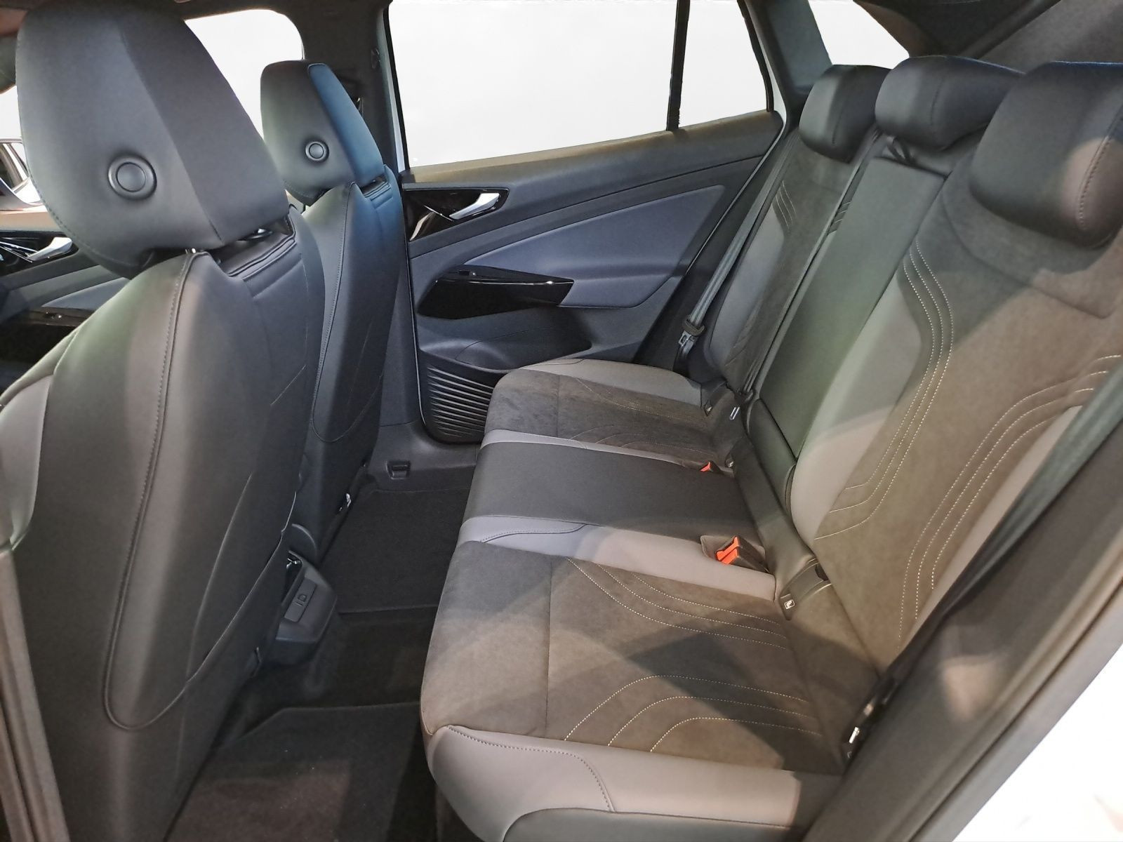 Volkswagen - ID.4_15