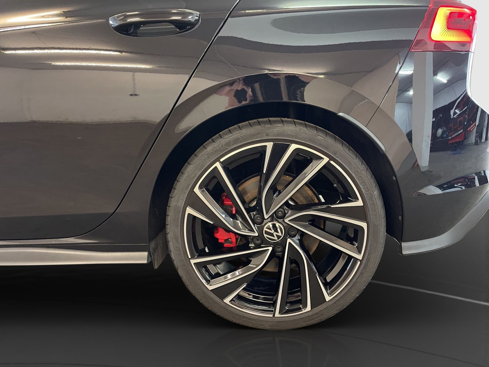Volkswagen - Golf GTI_14