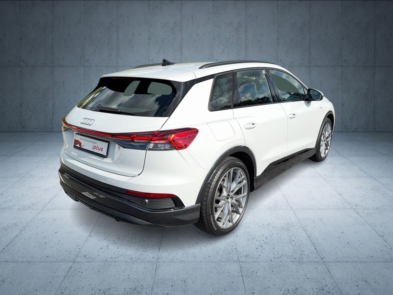 Audi - Q4 e-tron_5 Audi - Q4 e-tron_5