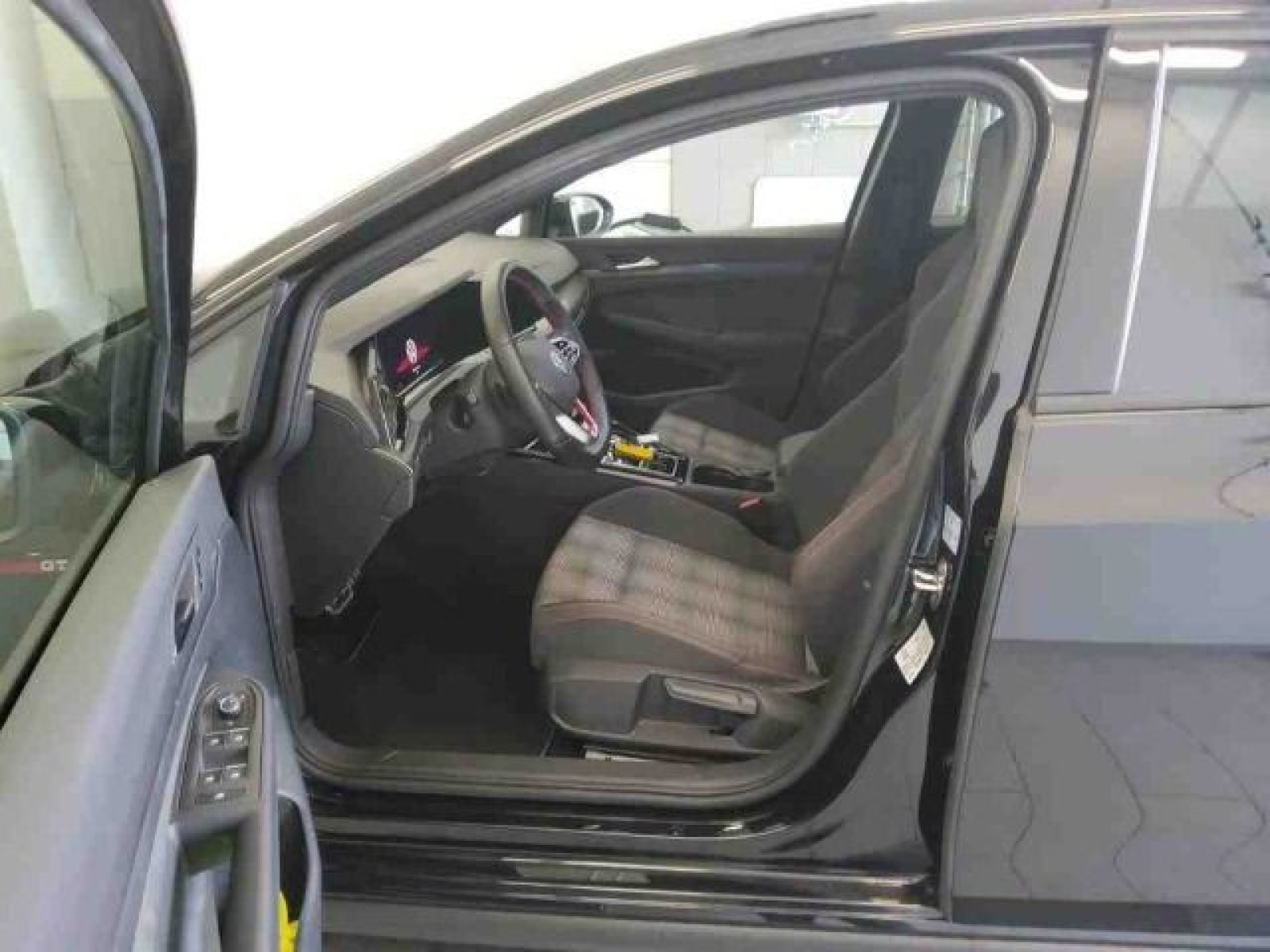 Volkswagen - Golf GTI_6