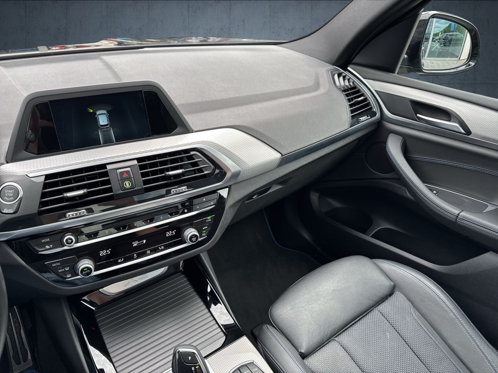 BMW - X3_24