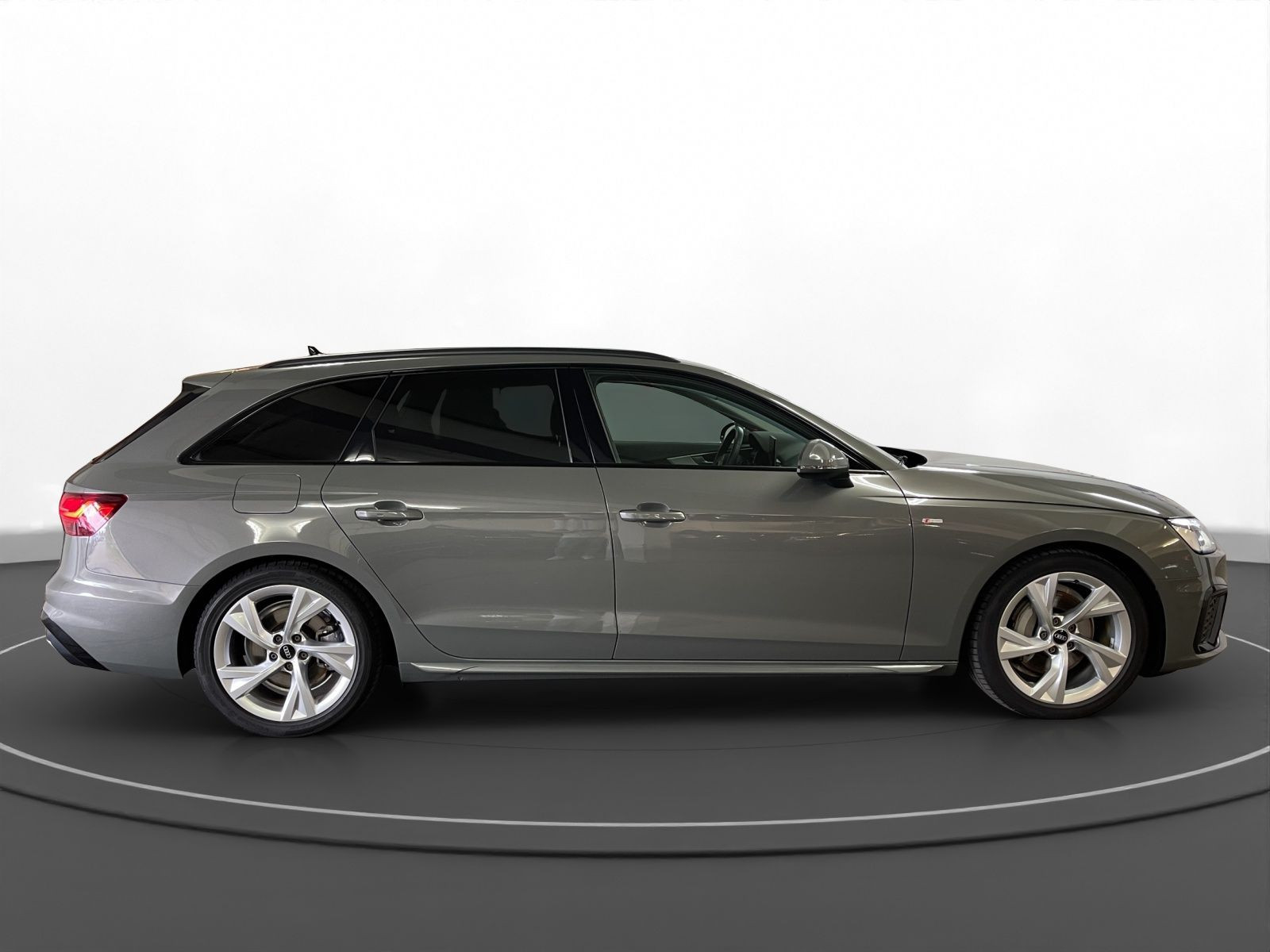 Audi - A4 Avant_8
