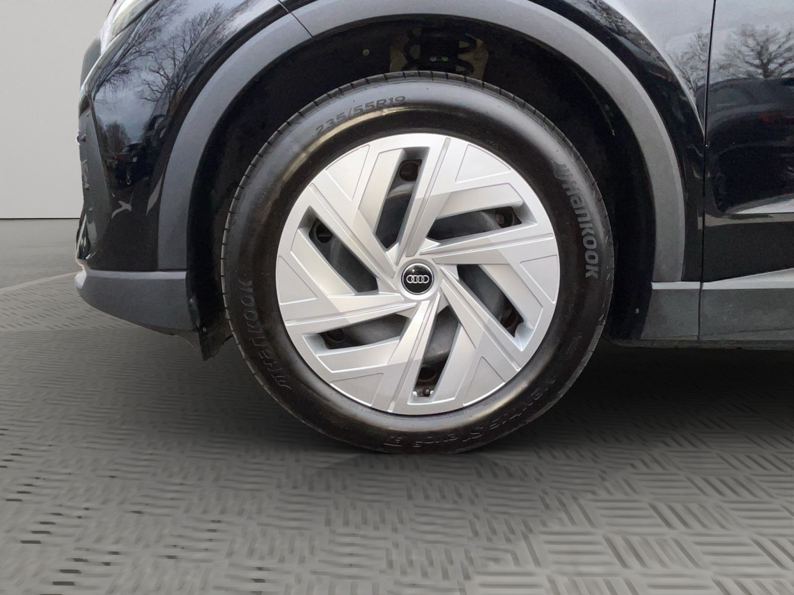 Audi - Q4_21