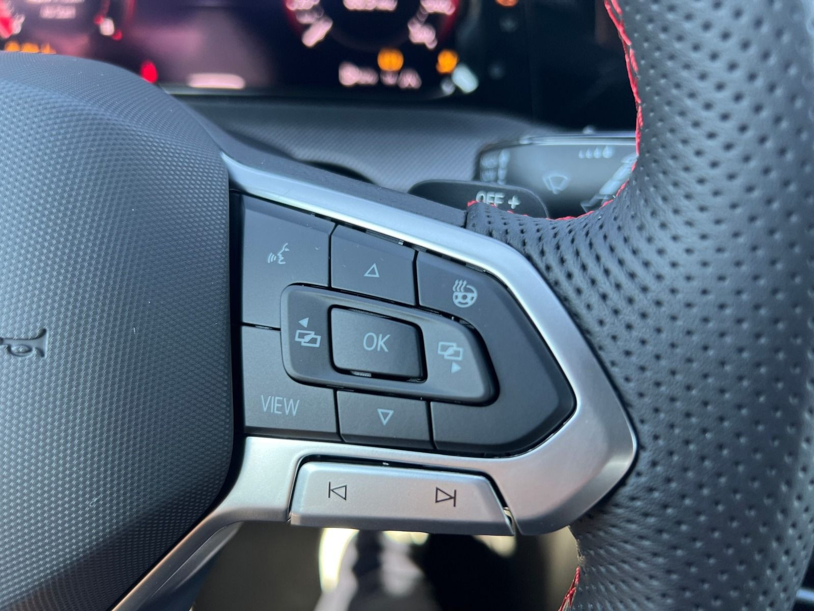 Volkswagen - Golf GTI_14