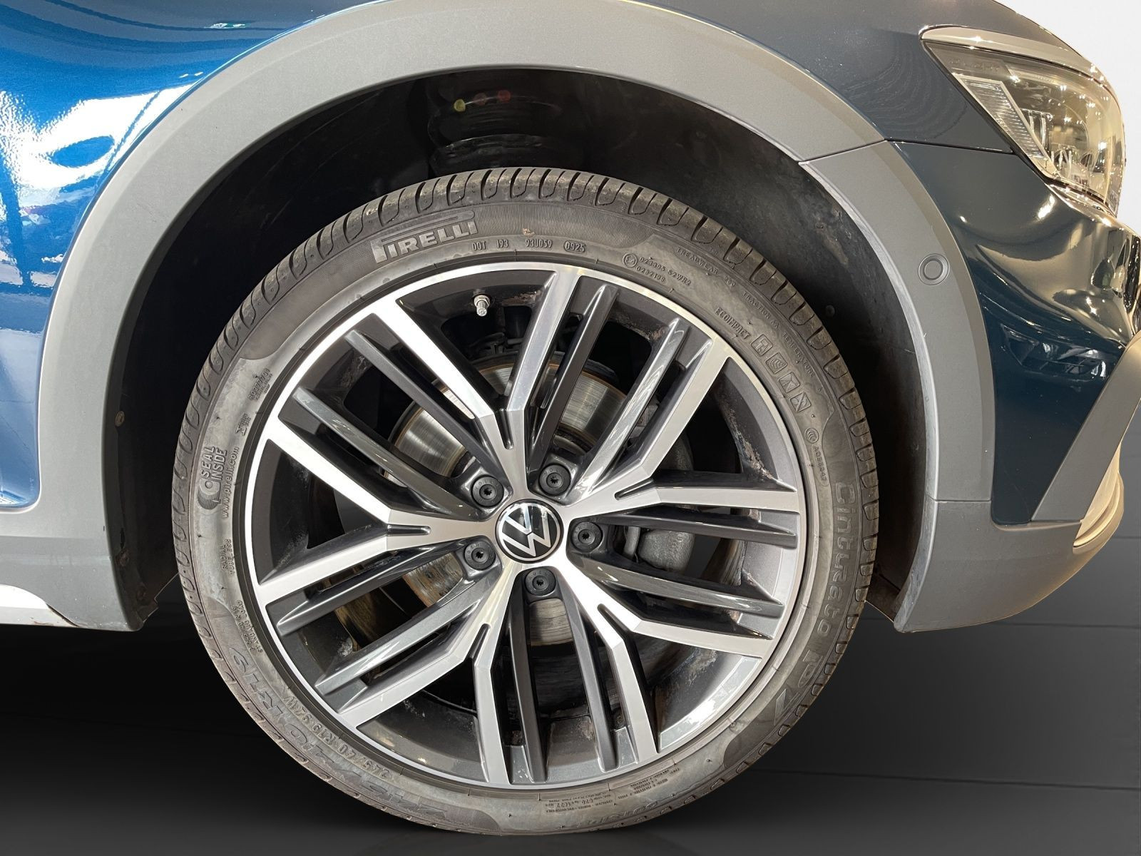 Volkswagen - Passat Alltrack_15