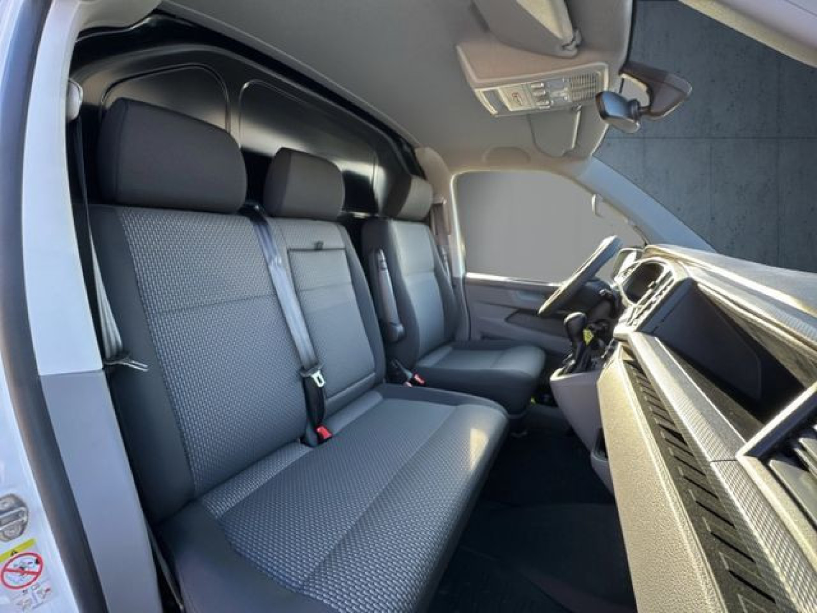 Volkswagen - T6.1 Transporter_14