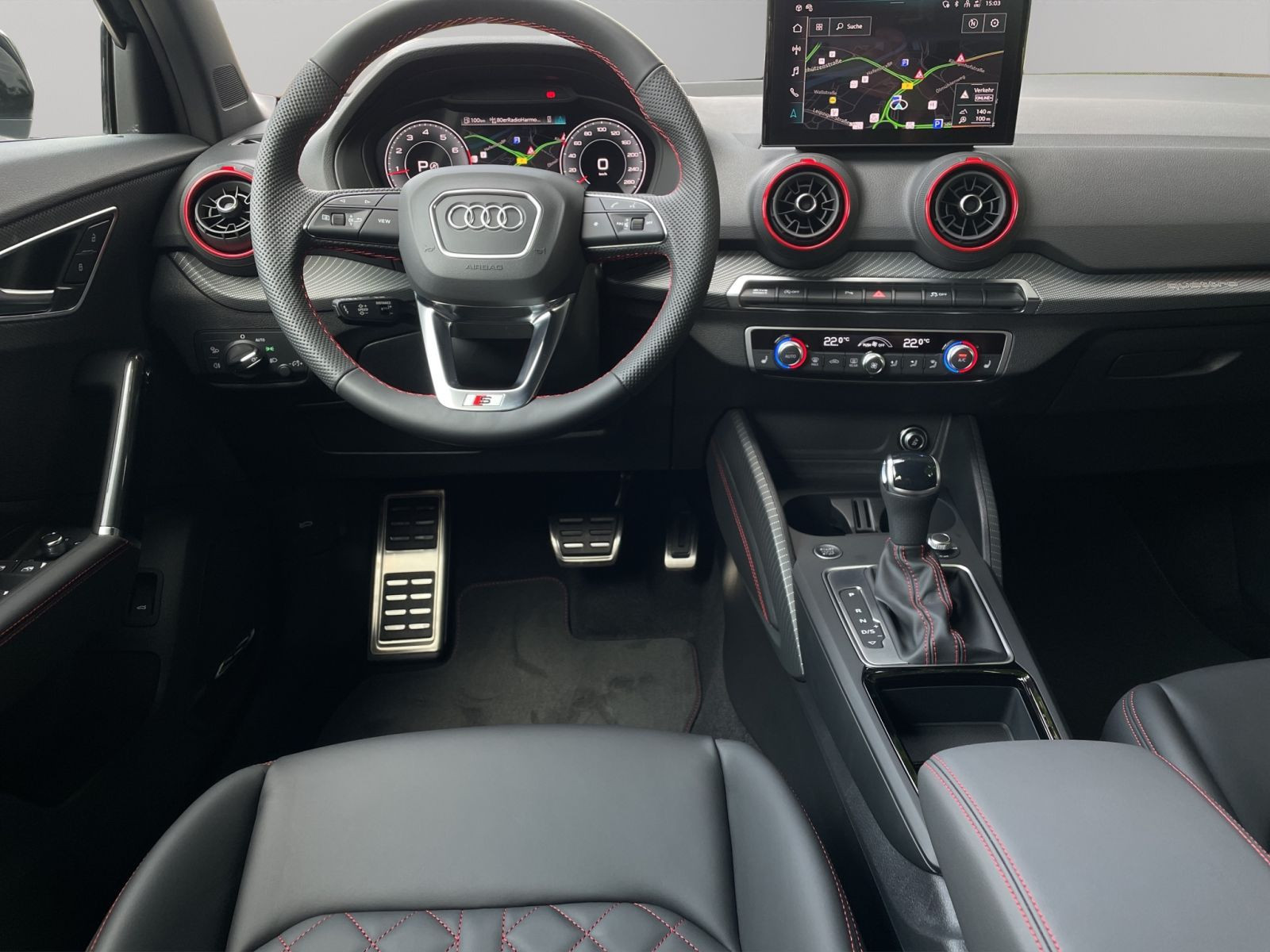 Audi - Q2_17