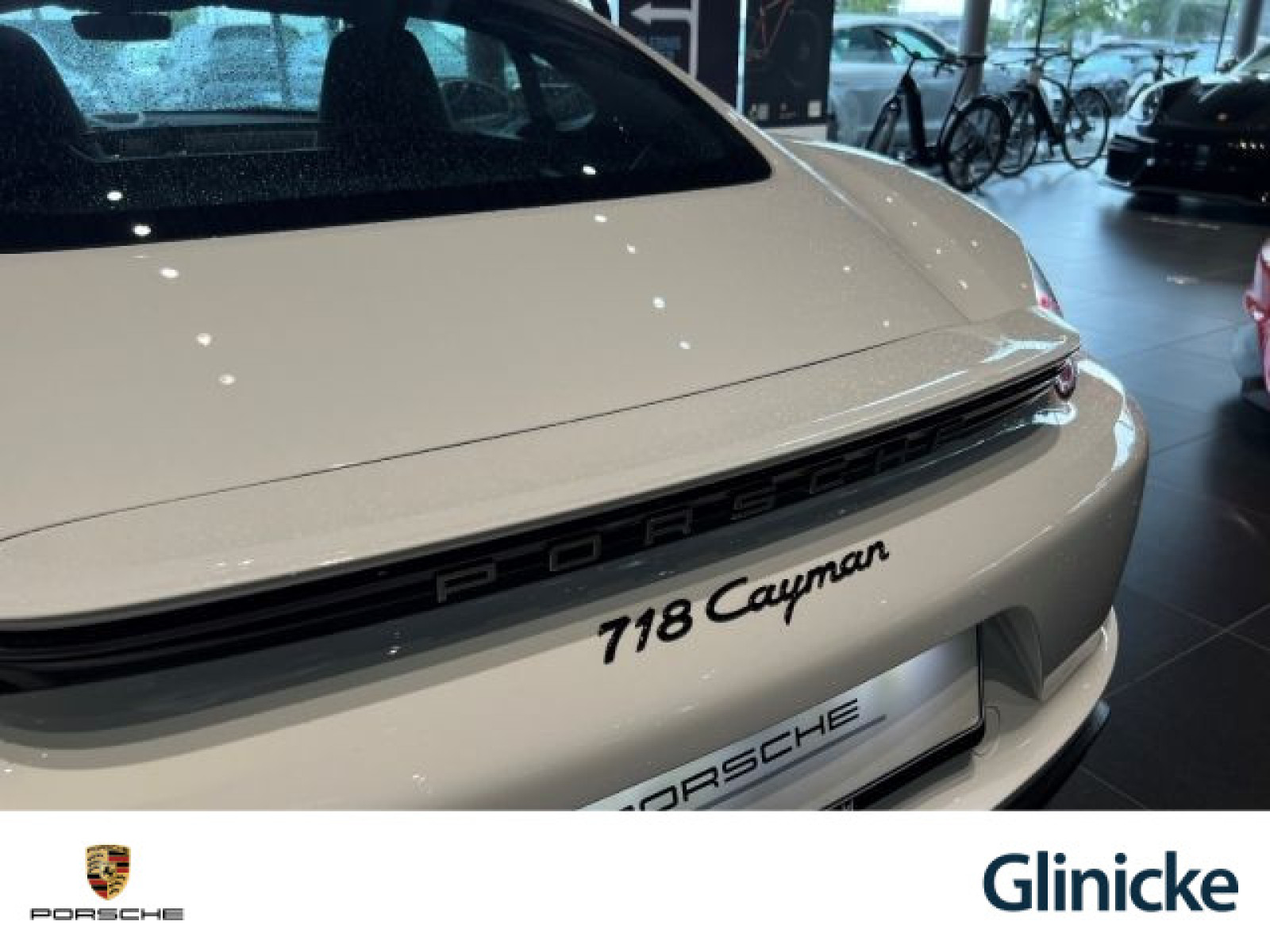 Porsche - Cayman_15