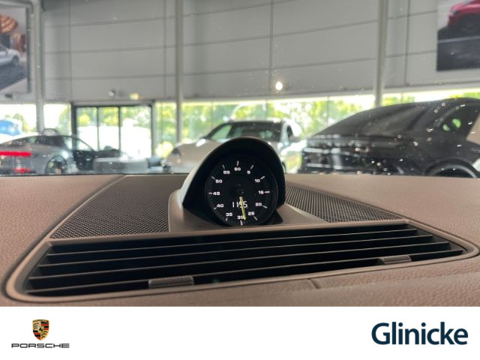 Porsche - Panamera_23