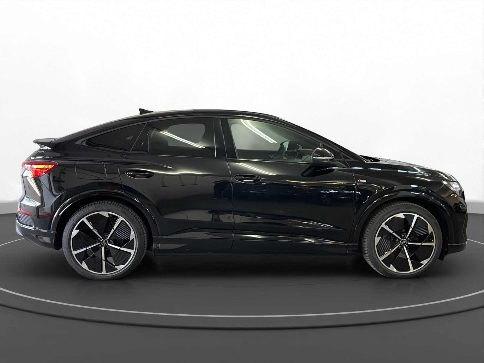 Audi - Q4 Sportback e-tron_7 Audi - Q4 Sportback e-tron_7