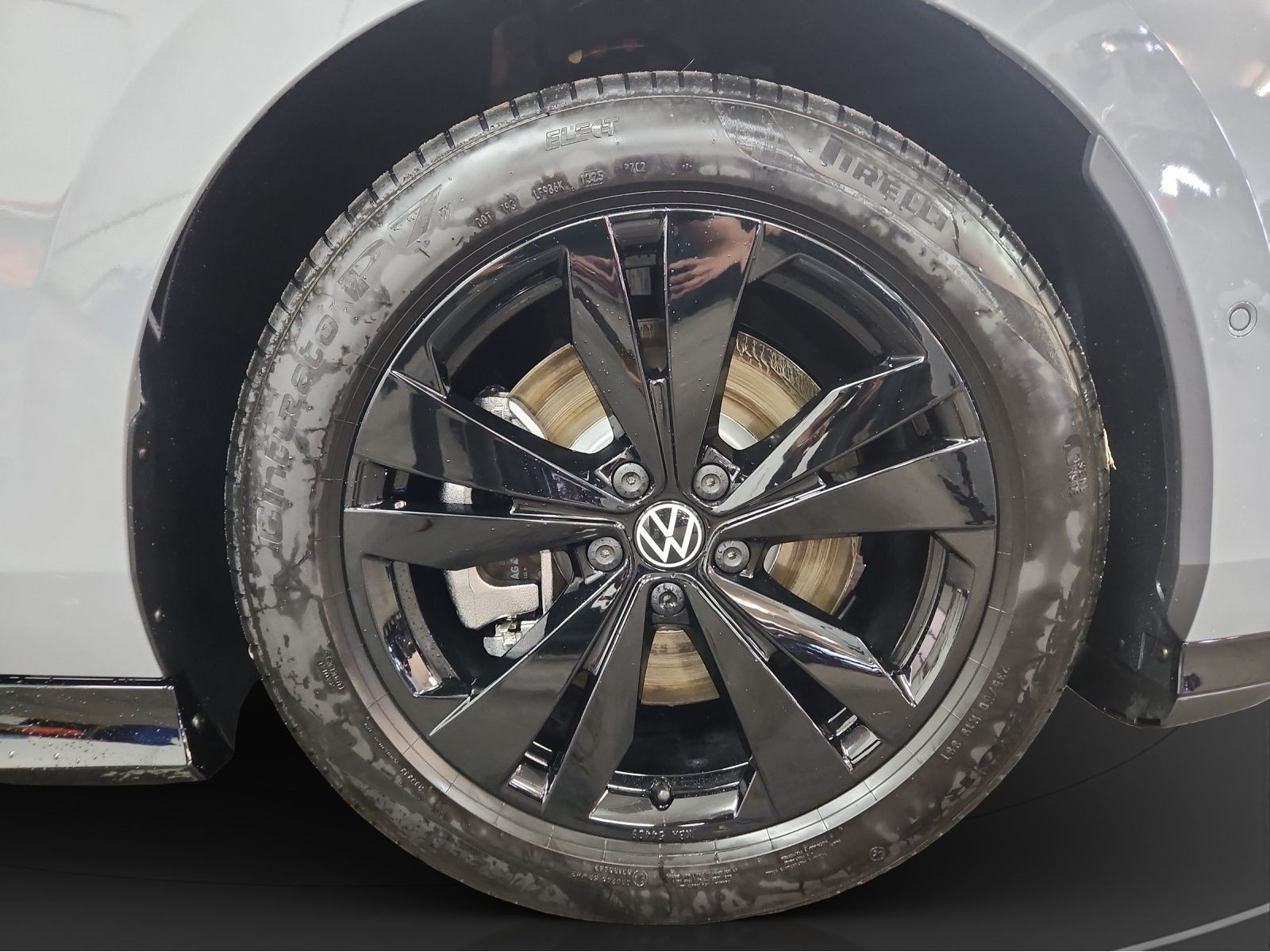 Volkswagen - ID.7_9
