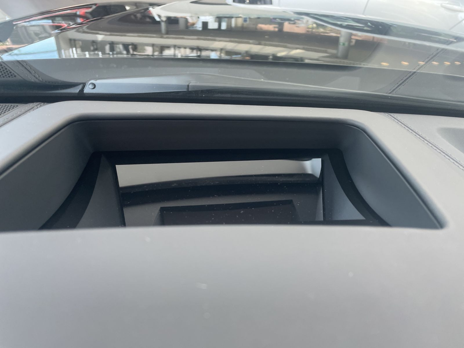 Audi - RS Q8_26