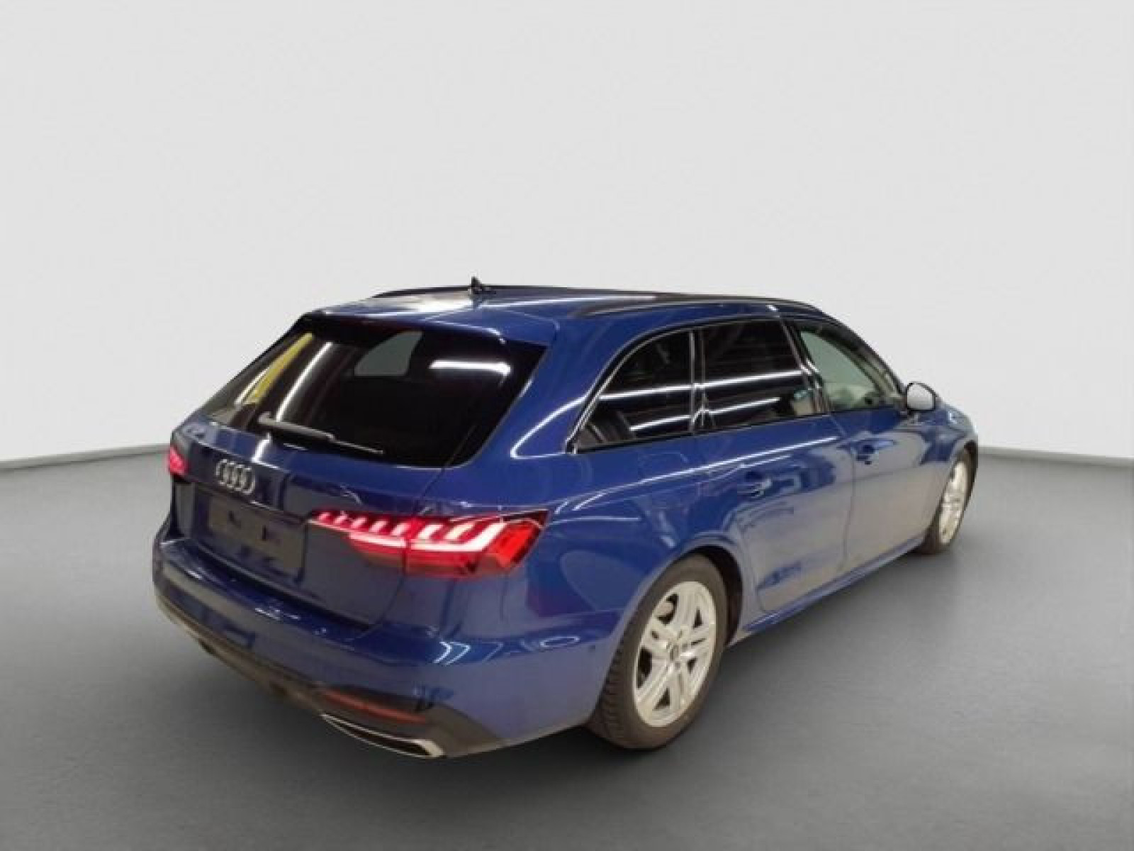 Audi - A4 Avant_4