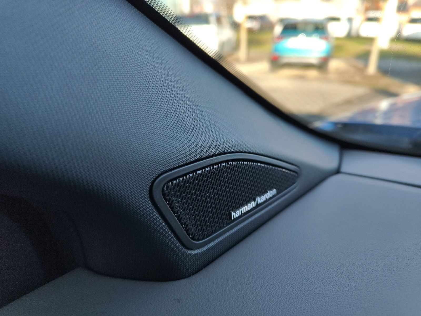 Volkswagen - Amarok_17