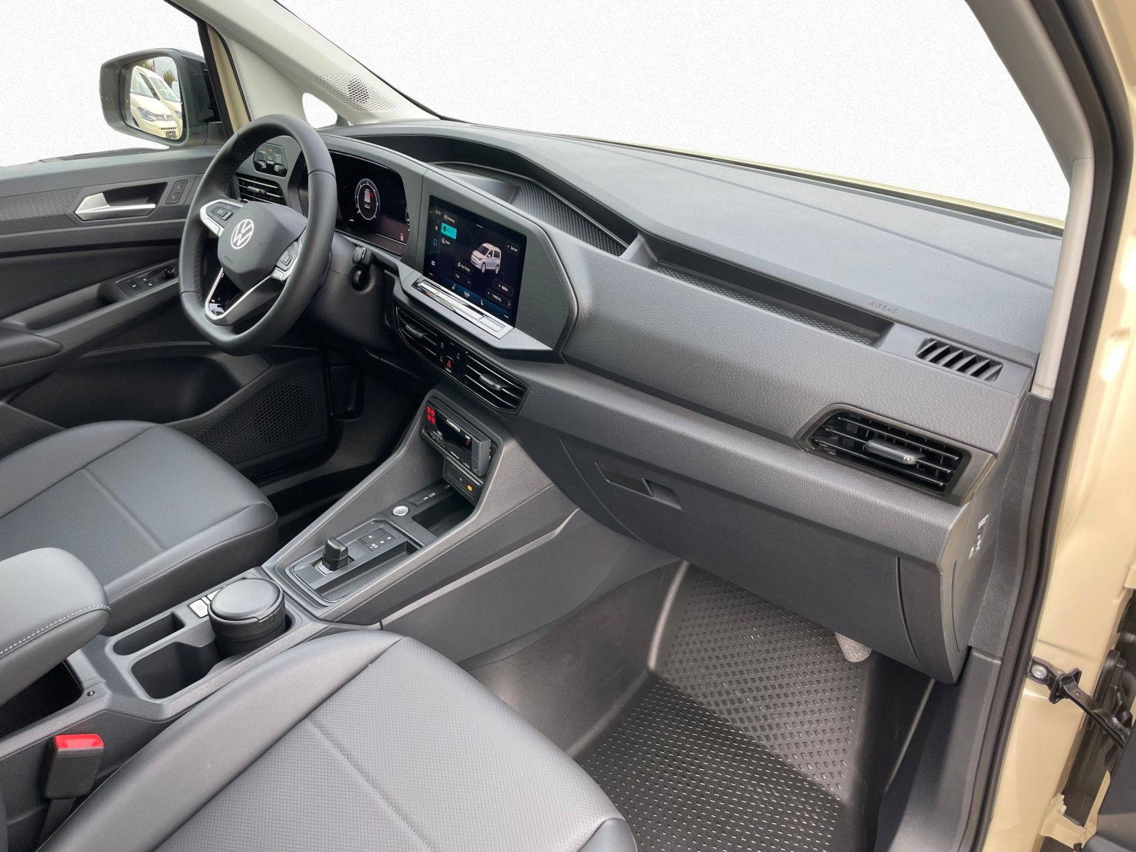 Volkswagen - Caddy Maxi_10