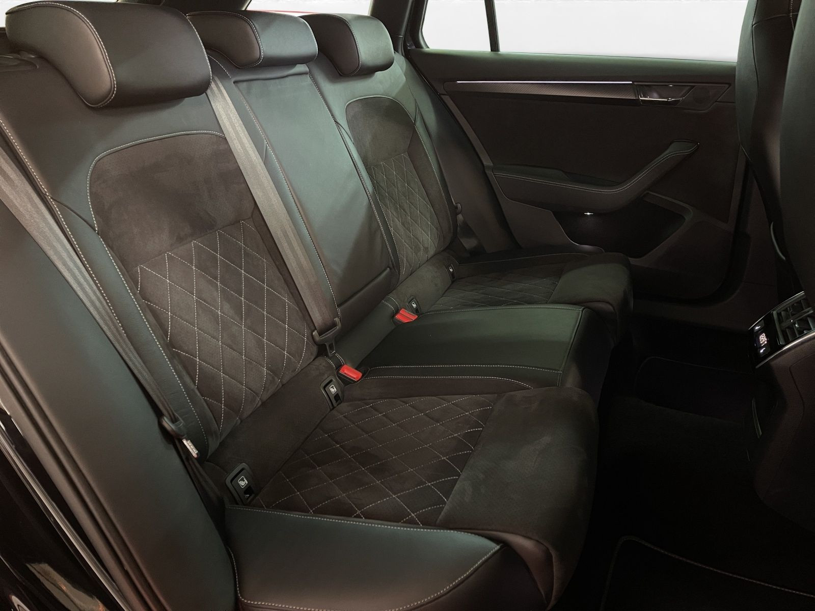 Škoda - Superb_19